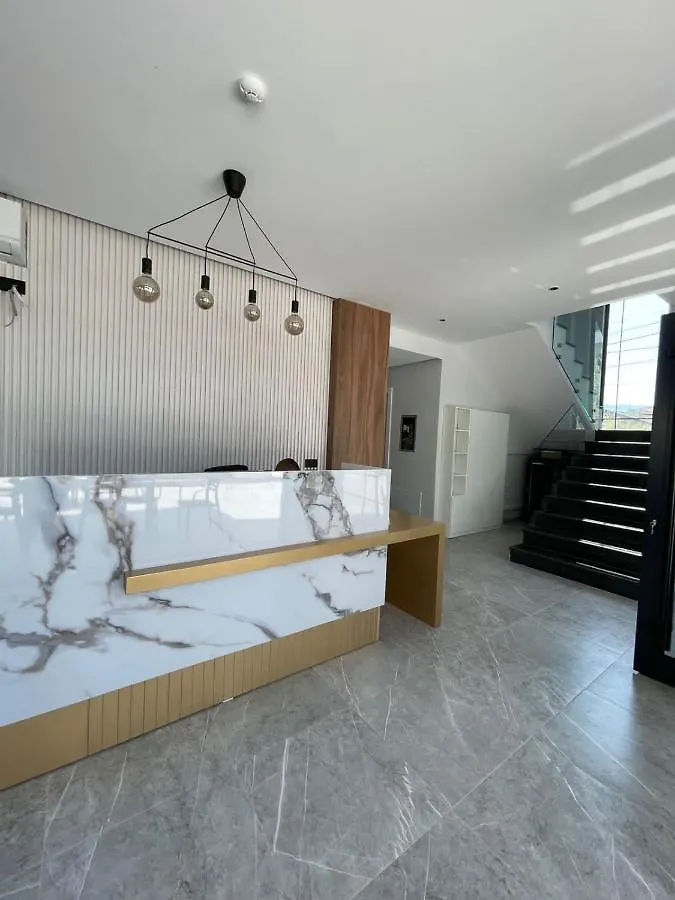Absolute Hotel Ksamil 4*,