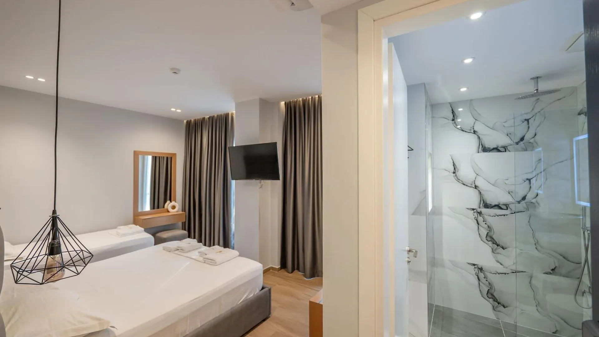 Absolute Hotel Ksamil