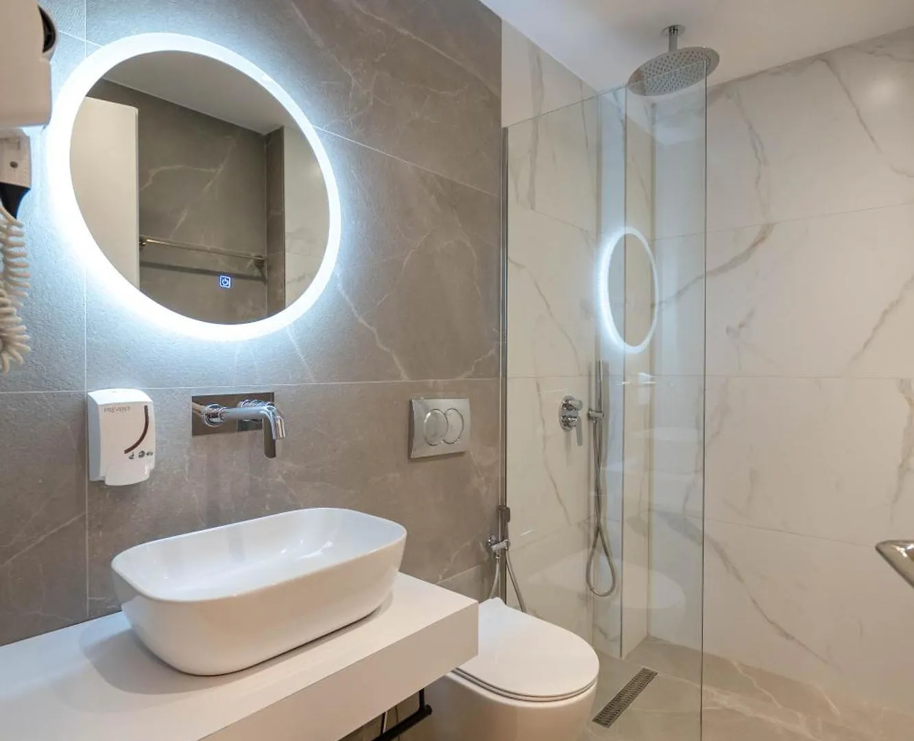 Absolute Hotel Ksamil