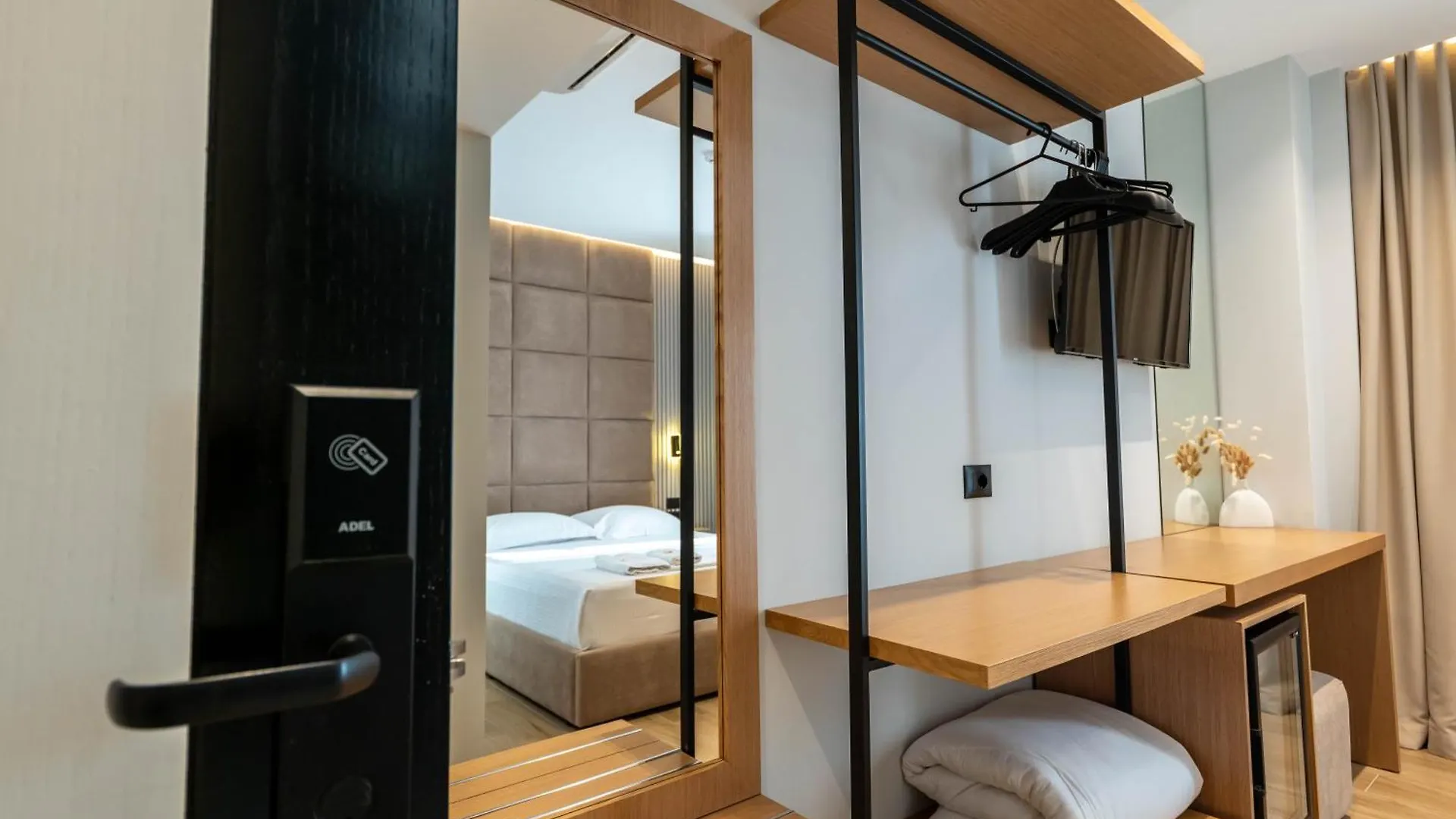 Absolute Hotel Ksamil